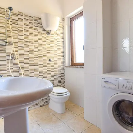 Апартаменты 2 Bedroom Amazing In *